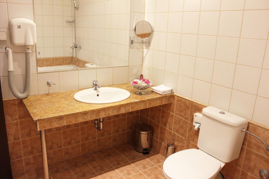 Kendros Hotel Пловдив Экстерьер фото