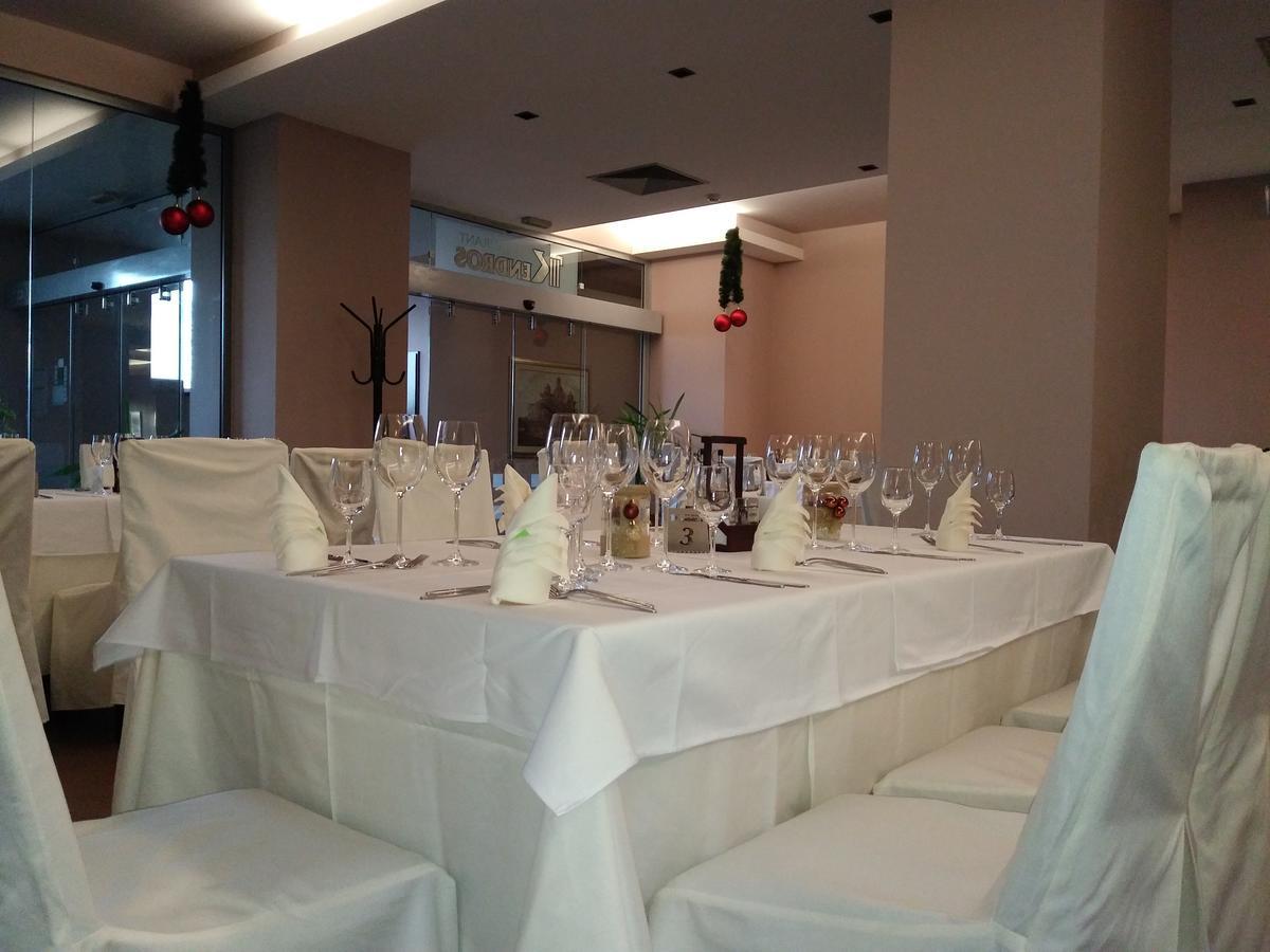 Kendros Hotel Пловдив Экстерьер фото