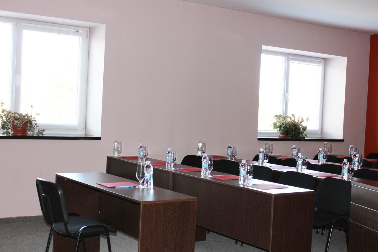 Kendros Hotel Пловдив Экстерьер фото