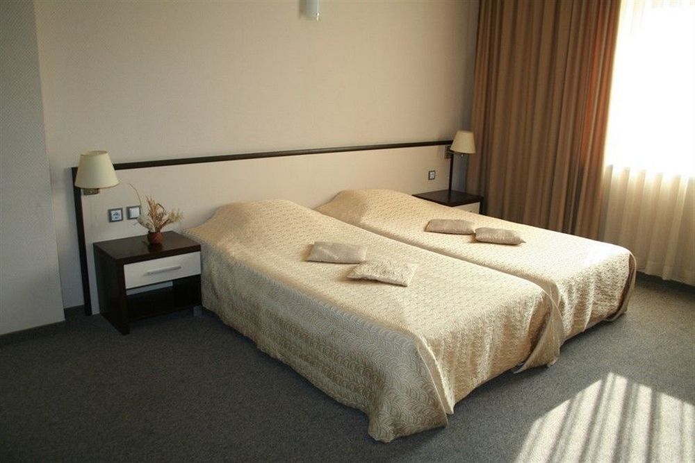 Kendros Hotel Пловдив Экстерьер фото